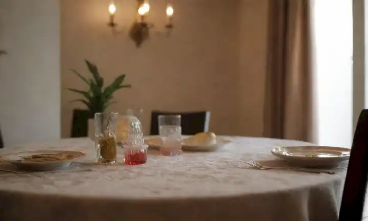 Qué ideas considerar para centro de mesa en comedor elegante